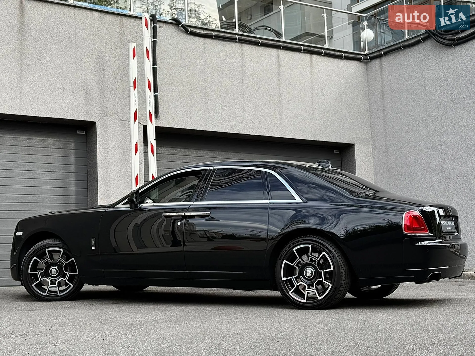 2018 Rolls-Royce Ghost - мініатюра 34