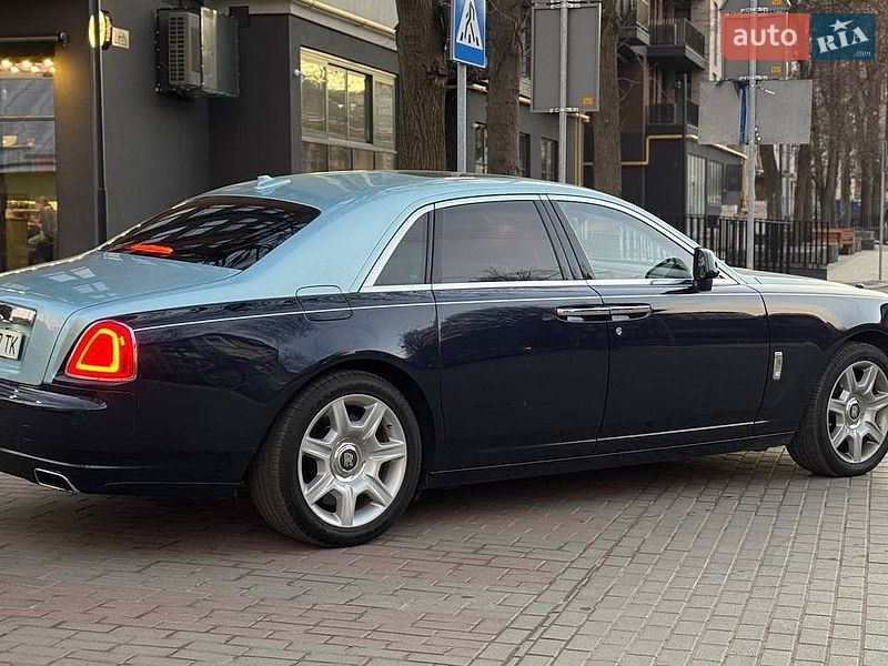 Седан Rolls-Royce Ghost 2012 в Шептицькому