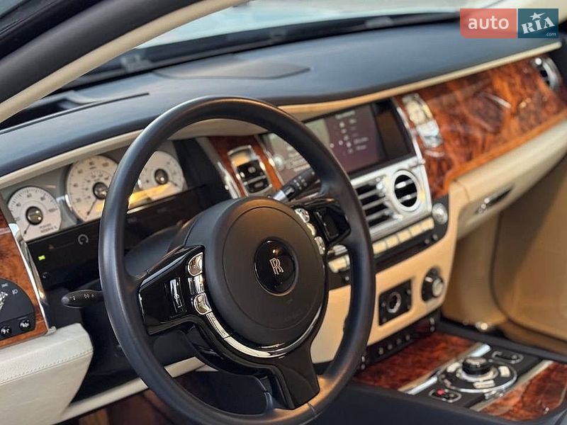 Седан Rolls-Royce Ghost 2012 в Шептицькому