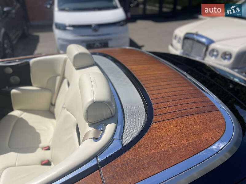 Кабриолет Rolls-Royce Phantom Drophead Coupe 2009 в Киеве