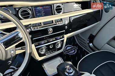 Кабриолет Rolls-Royce Phantom 2007 в 