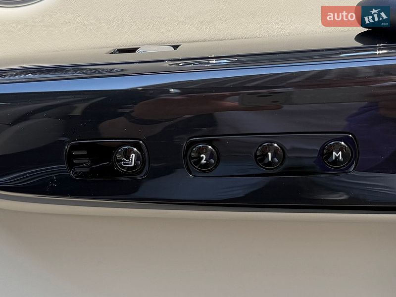 Седан Rolls-Royce Phantom 2019 в Києві