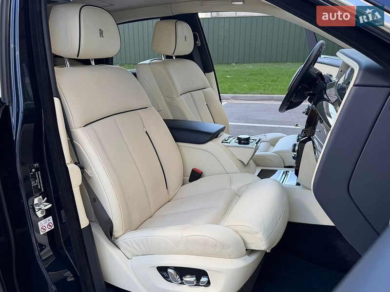 Седан Rolls-Royce Phantom 2019 в Киеве