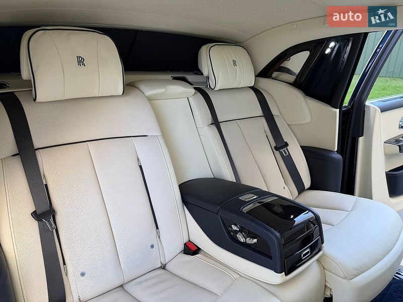 Седан Rolls-Royce Phantom 2019 в Киеве