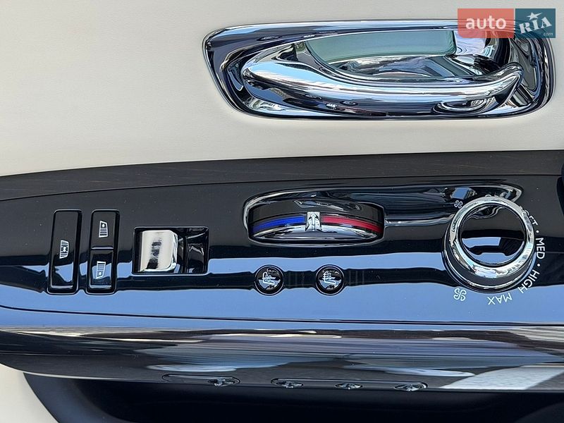 Седан Rolls-Royce Phantom 2019 в Киеве