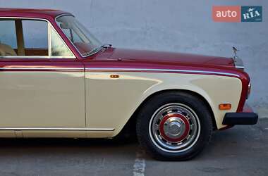 Седан Rolls-Royce Silver Shadow 1974 в 
