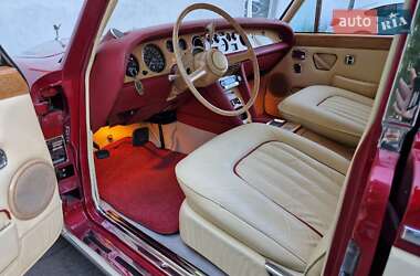 Седан Rolls-Royce Silver Shadow 1974 в 