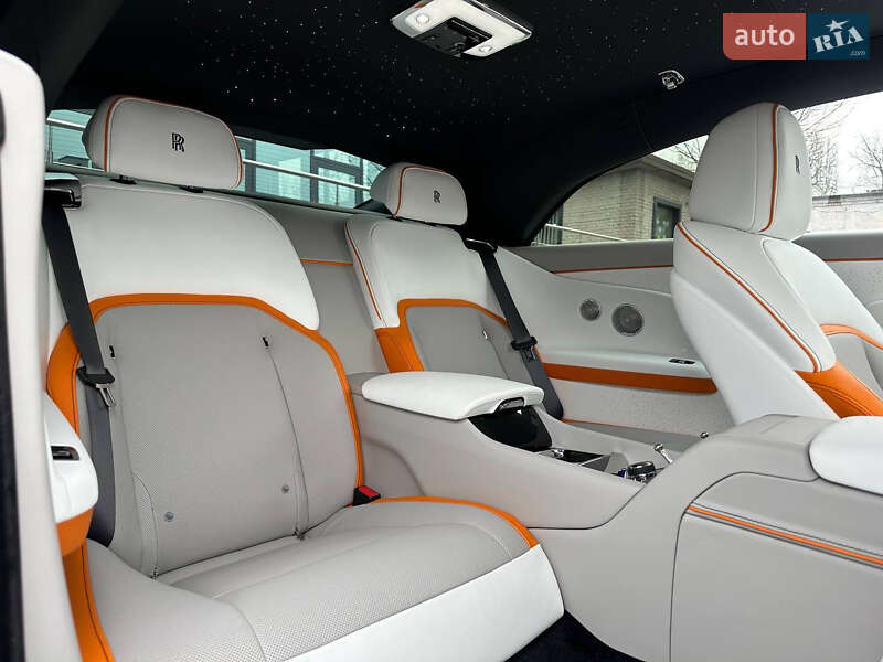Купе Rolls-Royce Spectre 2024 в Киеве фото 38 Купе Rolls-Royce Spectre 2024 в Киеве