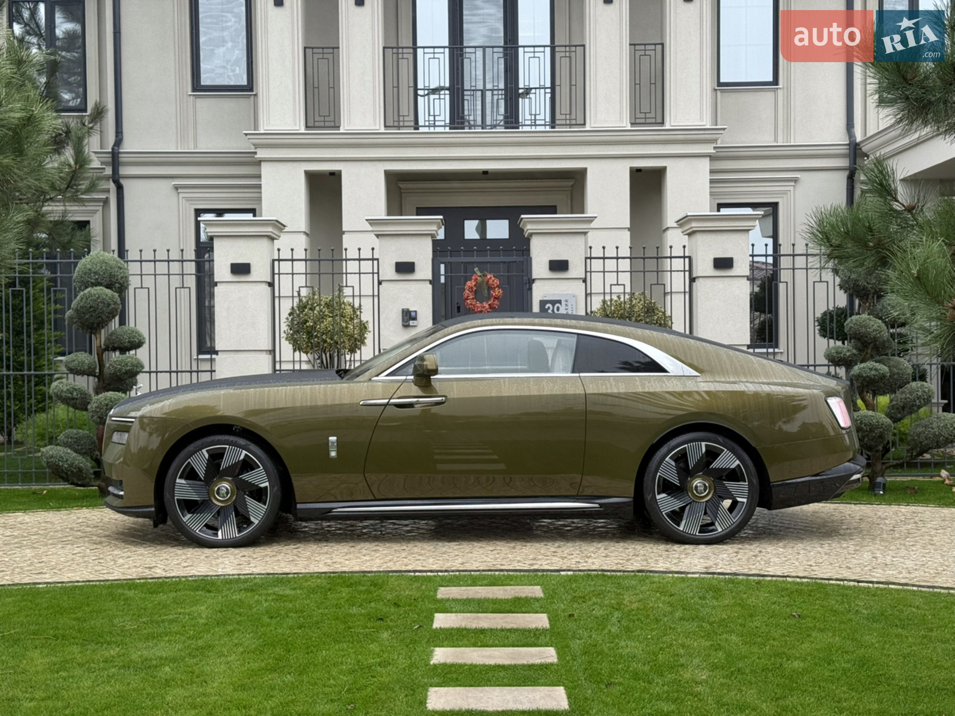 2023 Rolls-Royce Spectre - мініатюра 11
