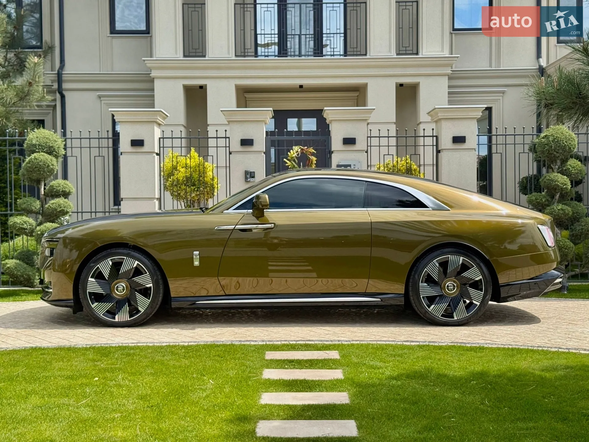 2023 Rolls-Royce Spectre - мініатюра 12