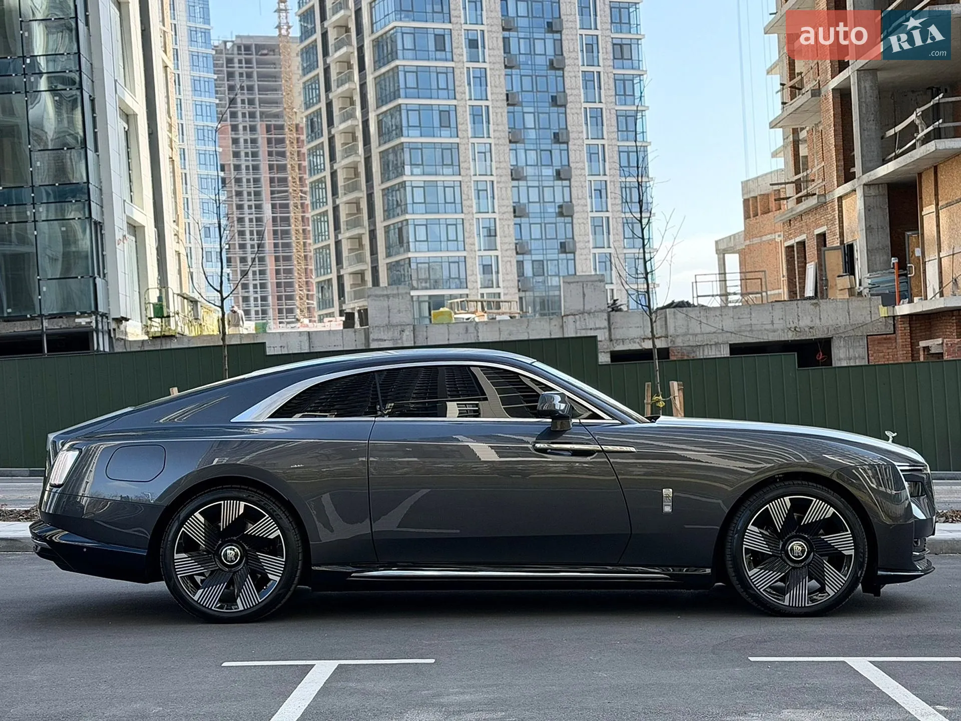 2024 Rolls-Royce Spectre - мініатюра 15