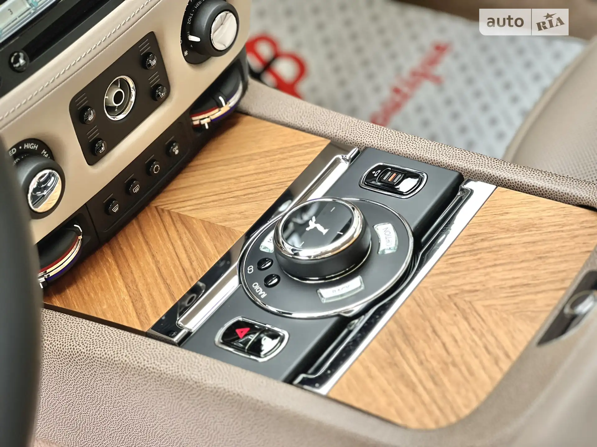 2014 Rolls-Royce Wraith - мініатюра 59