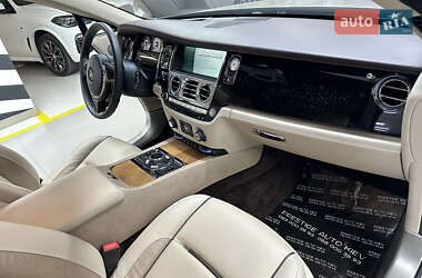 Седан Rolls-Royce Wraith 2014 в 