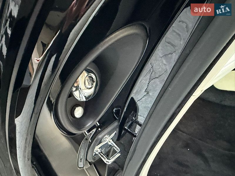 Купе Rolls-Royce Wraith 2015 в Киеве фото 52 Купе Rolls-Royce Wraith 2015 в Киеве