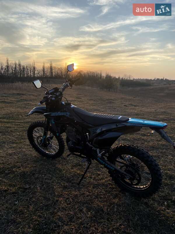 Мотоцикл Внедорожный (Enduro) Rottor Titan 250 2024 в 
