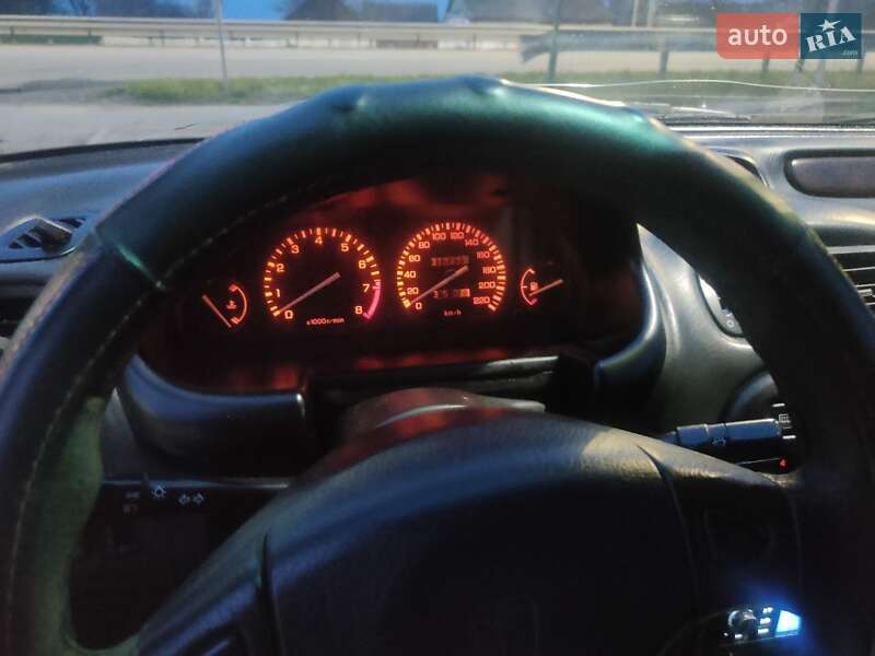 Седан Rover 200 1989 в Ужгороде