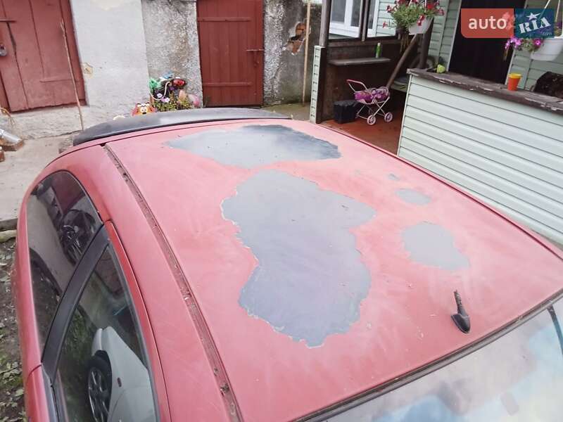 Хэтчбек Rover 214 1993 в Остроге