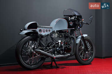 Кафе рейсер Royal Enfield Royal Enfield 2014 в 