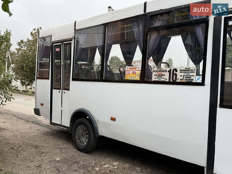 Городской автобус РУТА 19 2008 в Николаеве