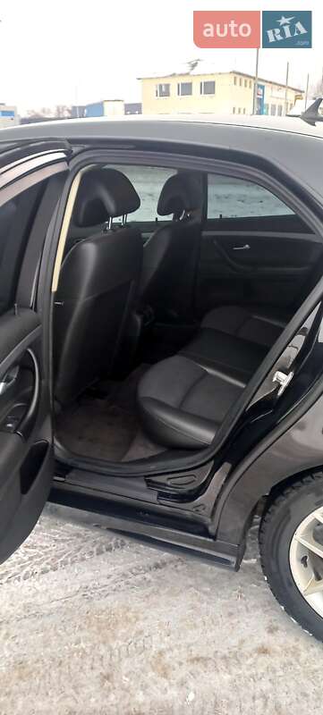 Седан Saab 9-3 2011 в Сарнах