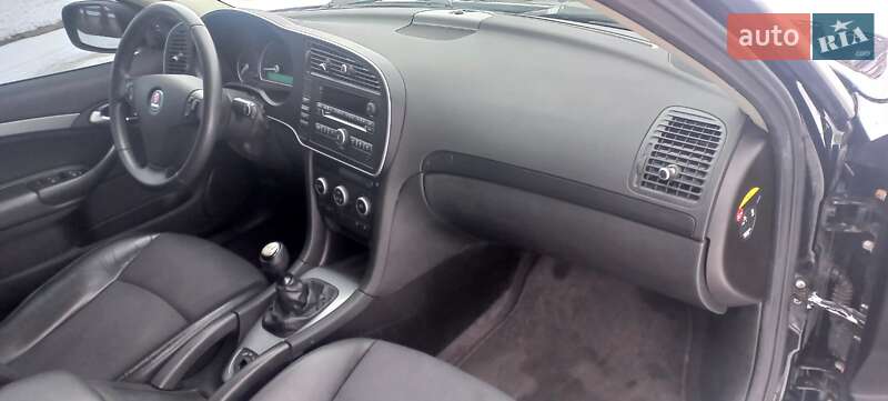 Седан Saab 9-3 2011 в Сарнах