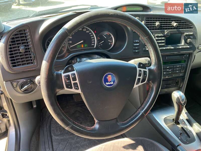 Седан Saab 9-3 2003 в Львове