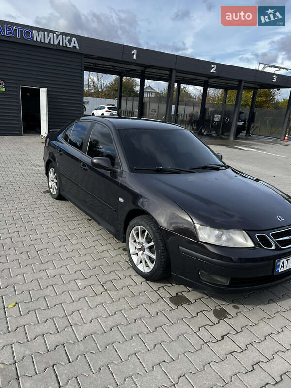 Седан Saab 9-3 2004 в Косове