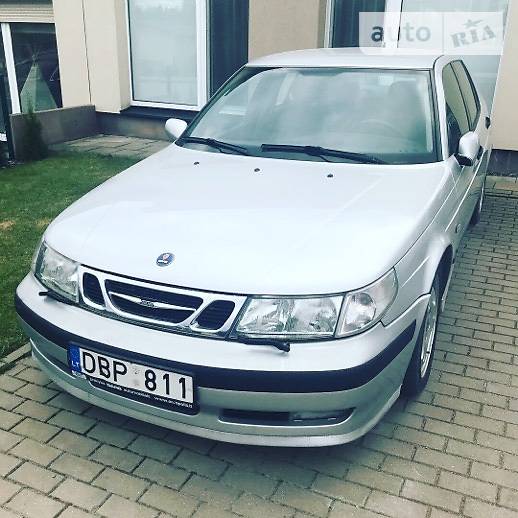 Saab 9-5 2001 года