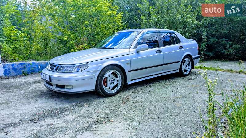 Седан Saab 9-5 2001 в 