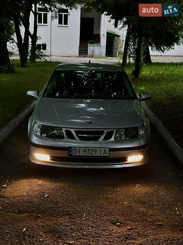 Седан Saab 9-5 2003 в 