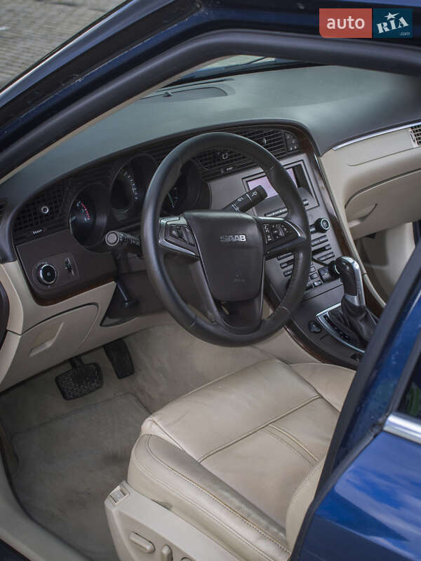 Седан Saab 9-5 2010 в Тернополе
