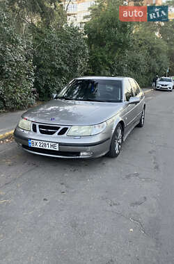 Седан Saab 9-5 2004 в Ірпені