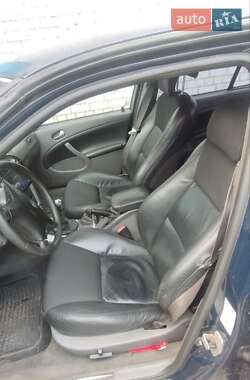 Седан Saab 9-5 1998 в  фото 10 Седан Saab 9-5 1998 в