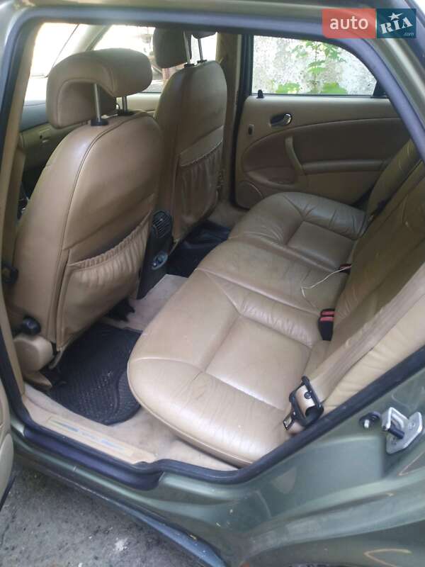Седан Saab 9-5 2004 в Львове