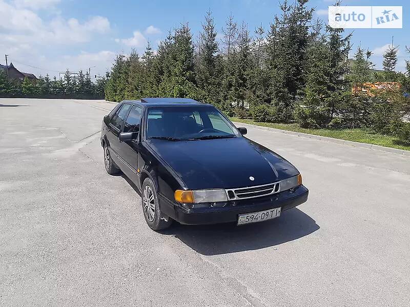 Хетчбек Saab 9000 1994 в Теофіполі