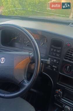 Лифтбек Saab 9000 1993 в 