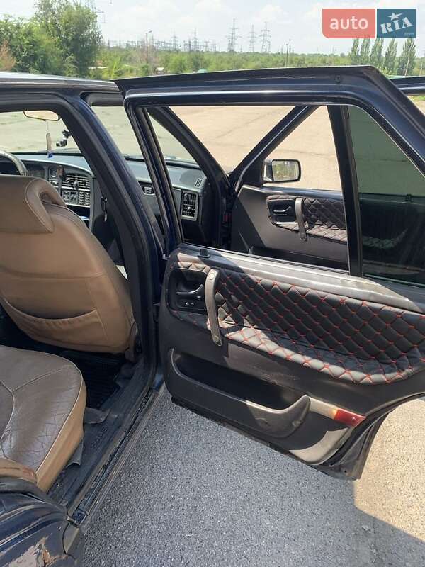 Седан Saab 9000 1990 в Запорожье