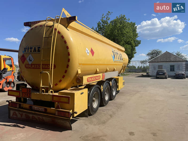 Цистерна Sahin Tanker 3FT 2009 в Бахмаче