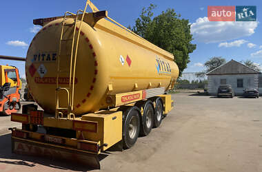 Цистерна Sahin Tanker 3FT 2009 в Бахмаче