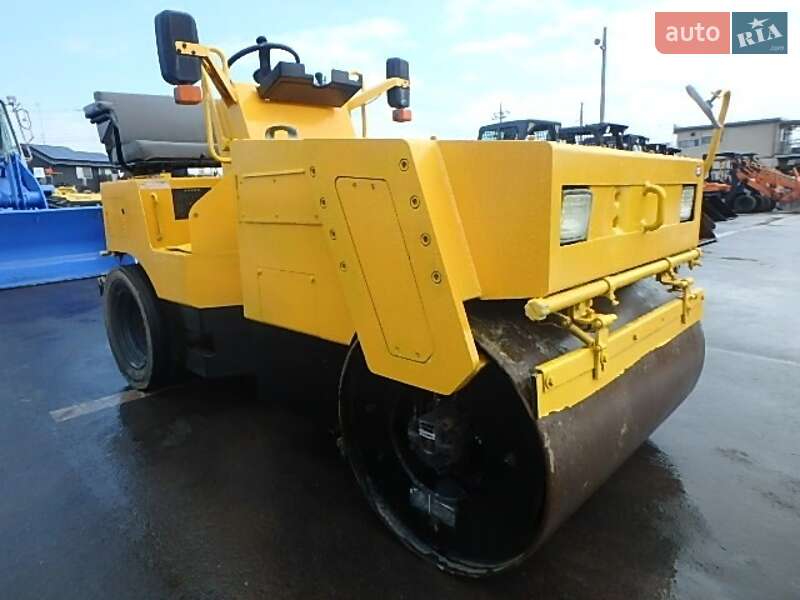 Каток ґрунтовий Sakai TG 1999 в Одесі