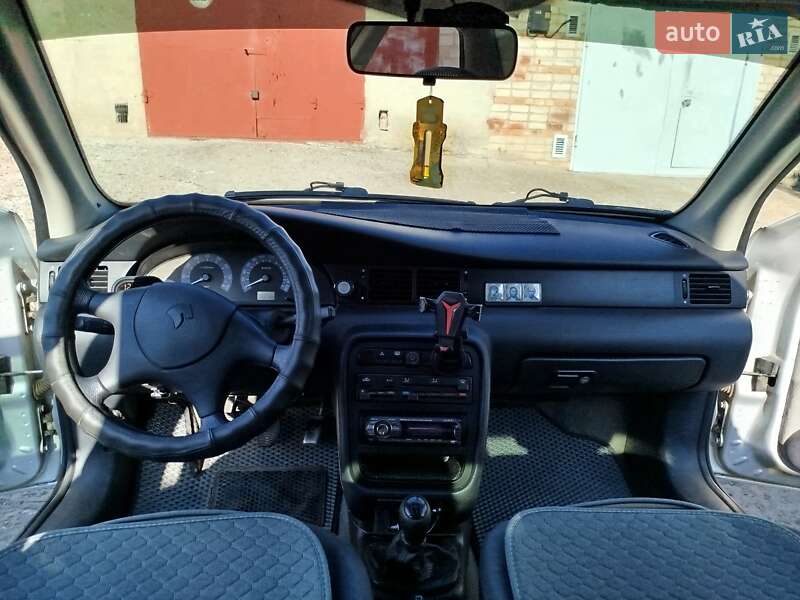 Седан Samand EL 2007 в Южноукраинске