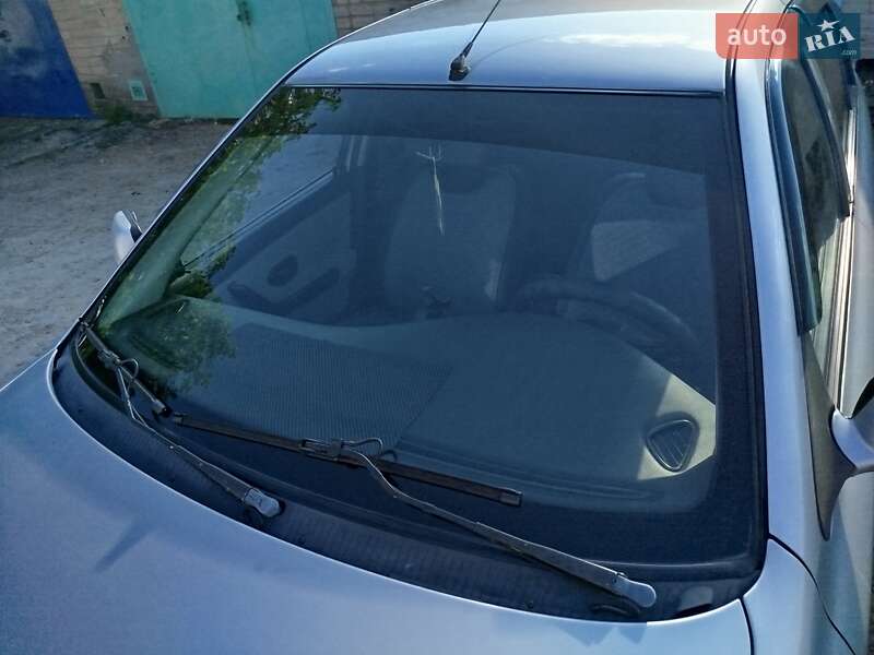 Седан Samand EL 2007 в Южноукраинске