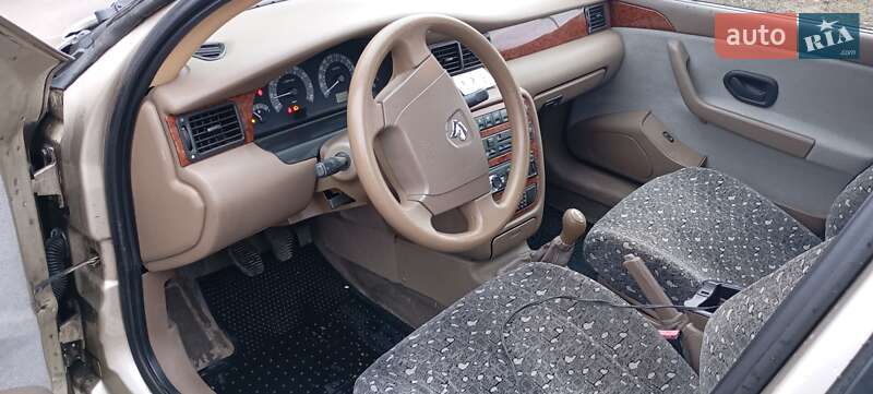 Седан Samand LX 2007 в Гребінці