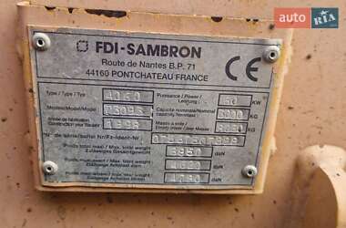 Телескопічні навантажувачі Sambron T 3071 1997 в 