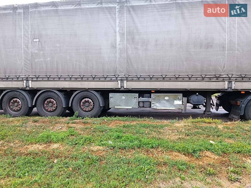 Бортовой полуприцеп Samro Alusam 2002 в Киеве