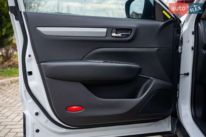 Внедорожник / Кроссовер Samsung QM6 2019 в Ровно фото 24 Внедорожник / Кроссовер Samsung QM6 2019 в Ровно