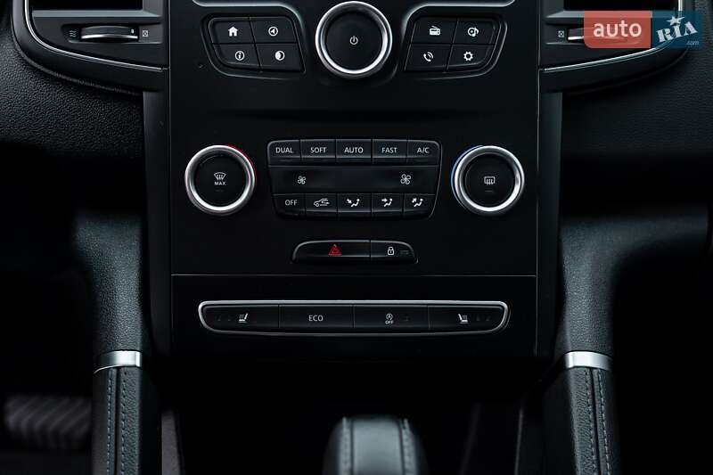 Внедорожник / Кроссовер Samsung QM6 2019 в Ровно фото 34 Внедорожник / Кроссовер Samsung QM6 2019 в Ровно