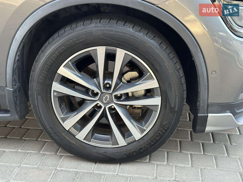 Внедорожник / Кроссовер Samsung QM6 2019 в Одессе