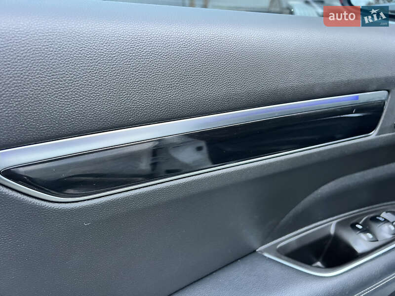 Позашляховик / Кросовер Samsung QM6 2016 в Вінниці