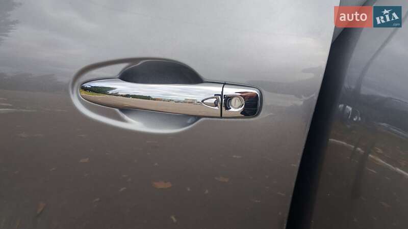 Внедорожник / Кроссовер Samsung QM6 2017 в Ровно